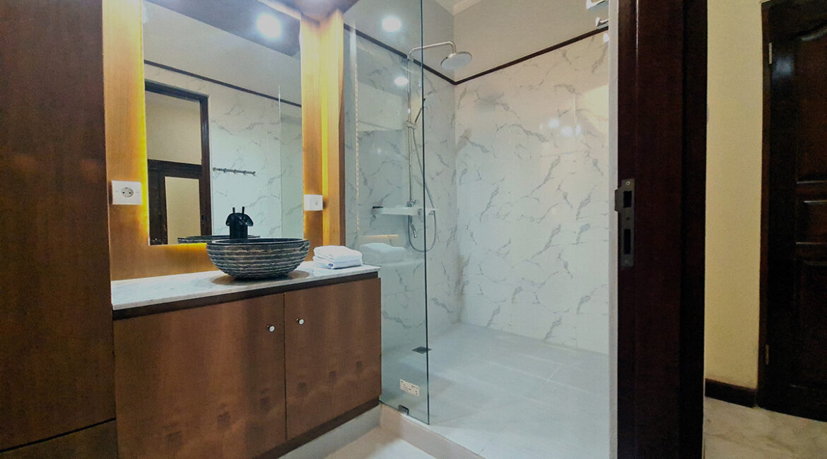 Bali Emerald Apartments Master Suites 1 - Bali Luxury Villas Sanur